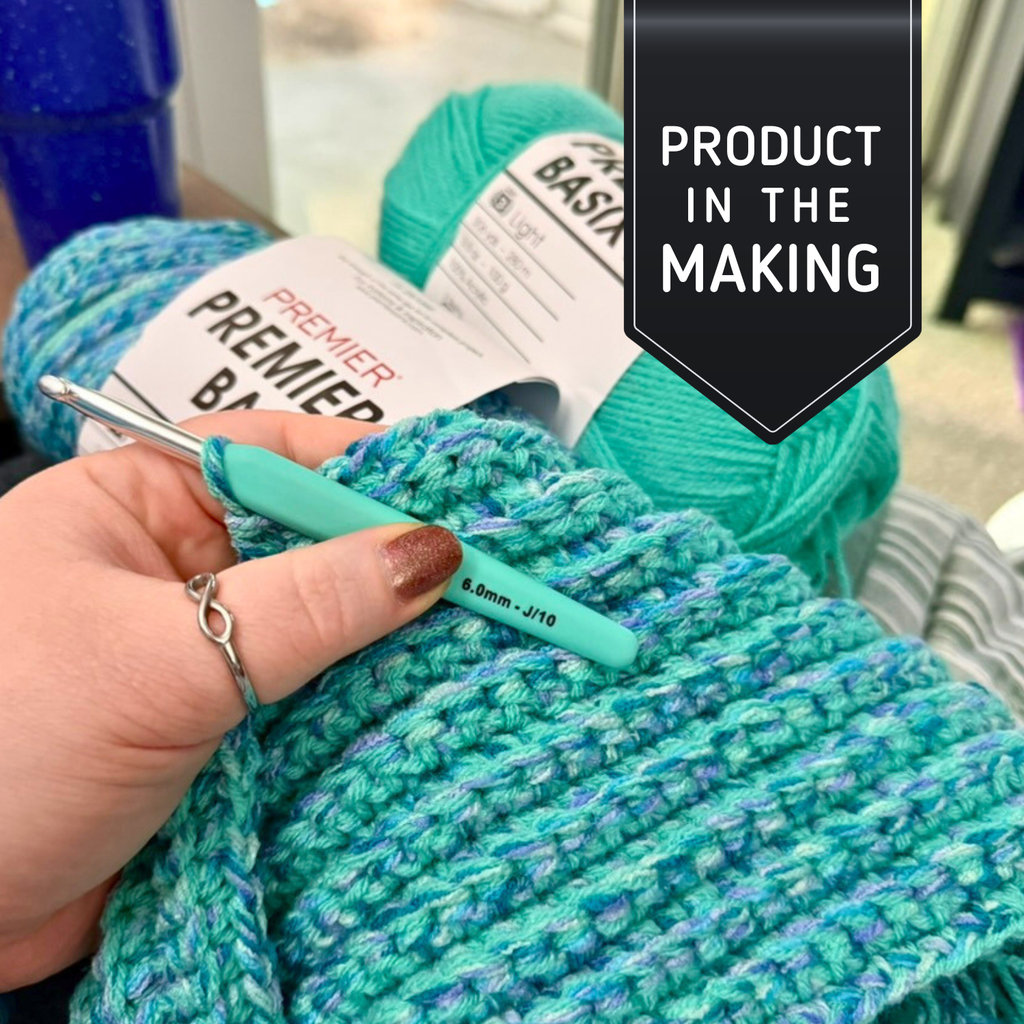 L/XL Bright Teal Blue Beanie